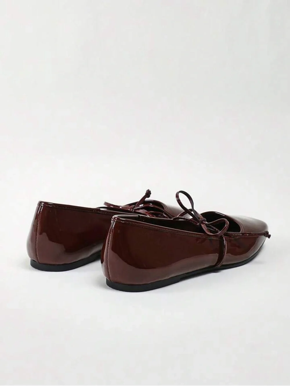Classic Brown Leather Ballet Flats with Tie Detail